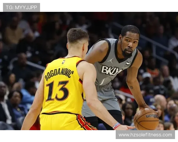 篮网鏖战老鹰激烈对攻终场逆转展现球队坚韧与新赛季希望