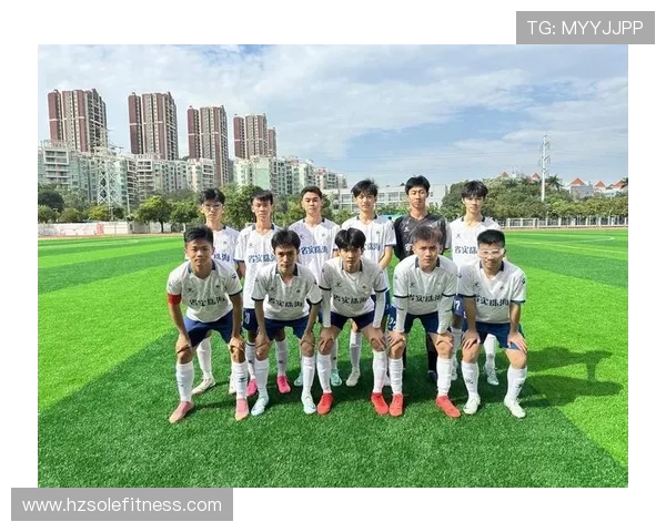 益阳队足球奋勇拼搏展现团队精神谱写绿茵场辉煌新篇章