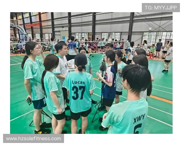 全力拼搏展风采 赛事背后的精彩故事与挑战