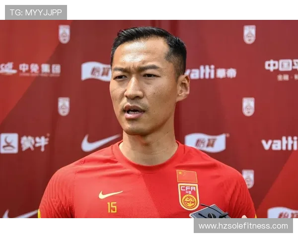 吴曦率队再创辉煌展现中场核心力量引领球队稳步前行