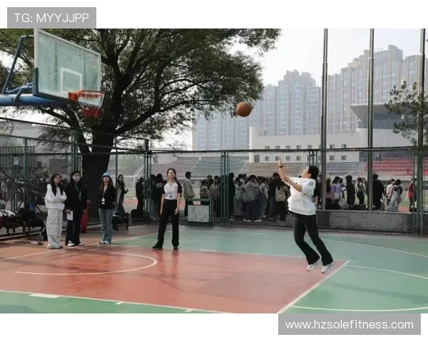 热血燃动青春赛场以篮球为梦描绘拼搏与团队的壮丽篇章